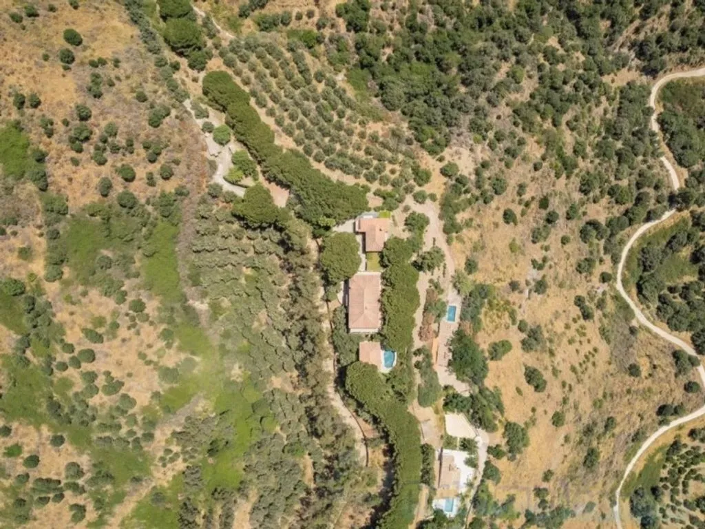 Õhuvaade - Mediterranean Villa with Private Helipad in Ojén