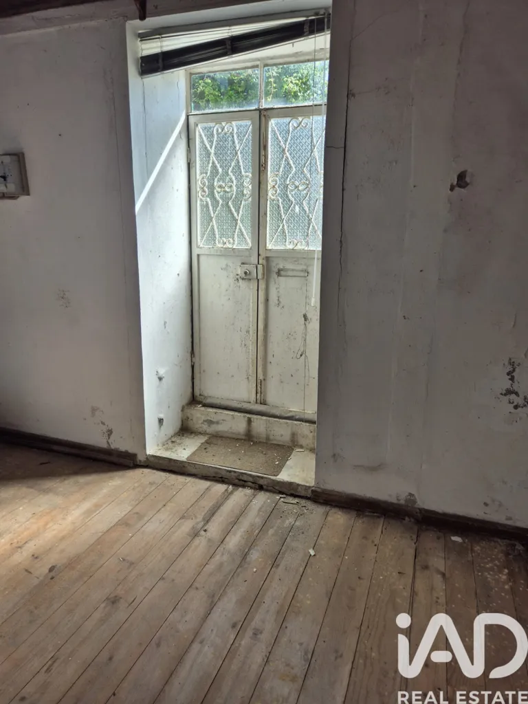 Toad - Quinta with Potential in Central Viseu