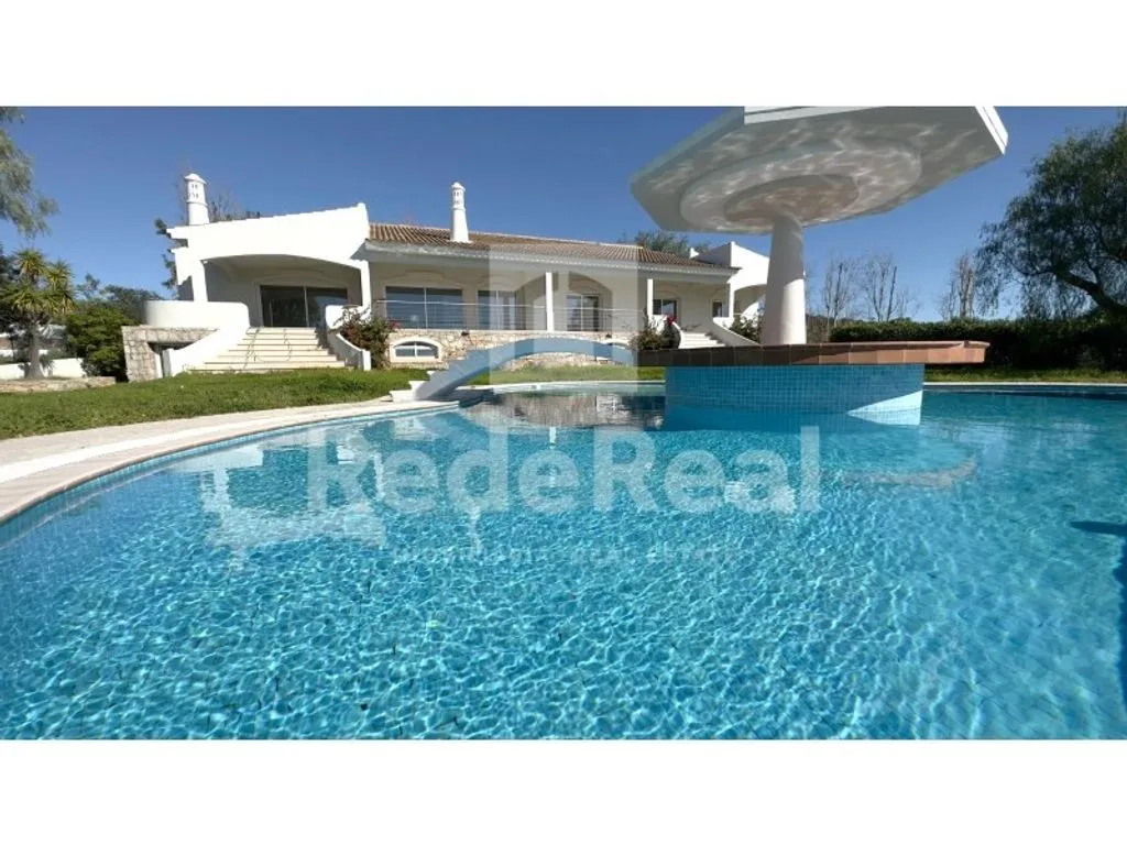 Piscina - Luxury Villa with Sea View in Estoi