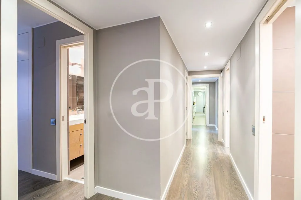 Entrée - Luxury Flat with Terrace in Tres Torres, Barcelona