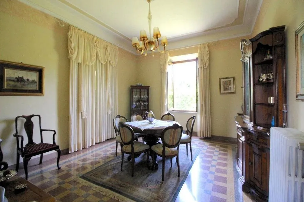 Söögituba - Art Nouveau Villa with Garden in Pescia, Tuscany
