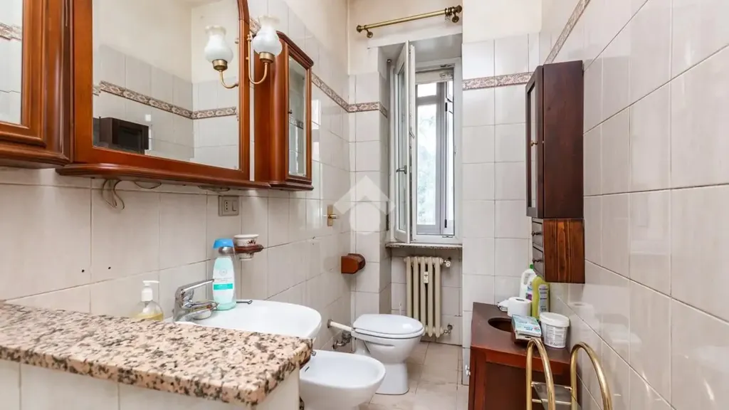 Vannitoad - Renovated Apartment with Balcony in Torino