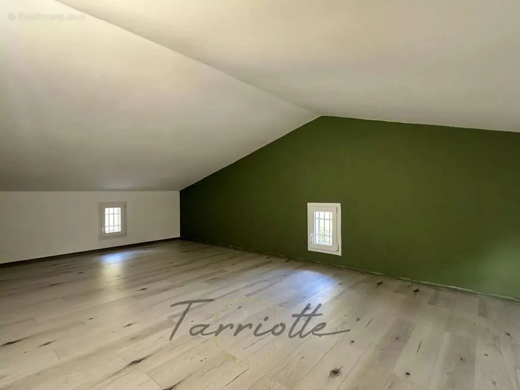 Rooms - Villa with Garden in Montélimar