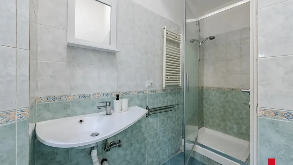 Salles de bain - Centrally Located Flat with Fibre Optic in Genoa