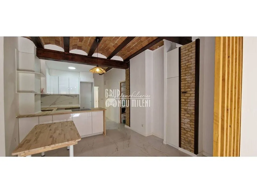 Cuisine - 1-Bedroom Flat with Balcony in El Botànic, Valencia