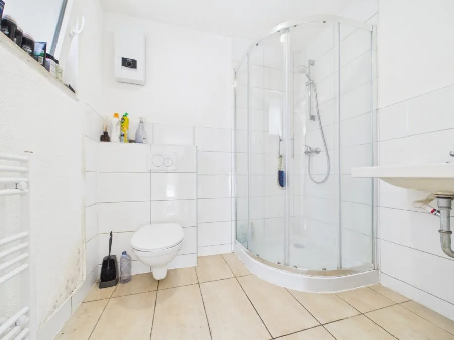 Salles de bain - Maison 6 pièces à Quierschied