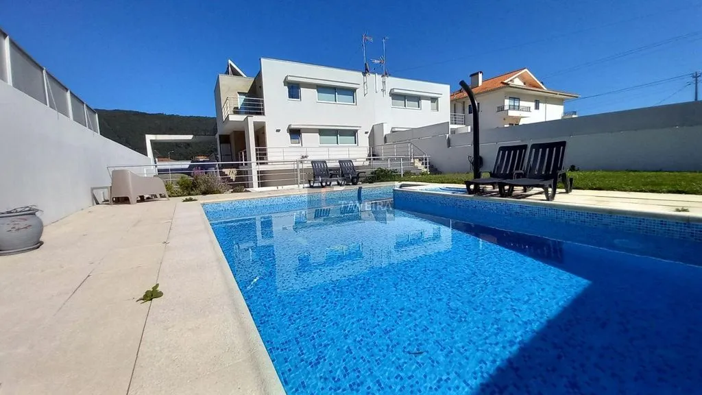 Pool - Contemporary House with Pool in Viana do Castelo