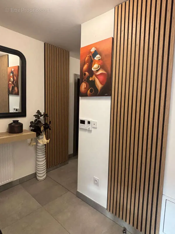 Entrée - Appartement T3 avec Terrasse à Voglans
