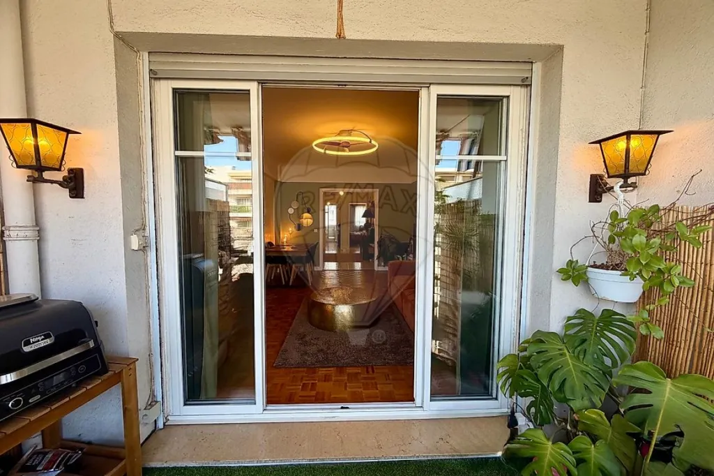 Terrazza - 3-Bedroom Apartment with Sea View in Nice