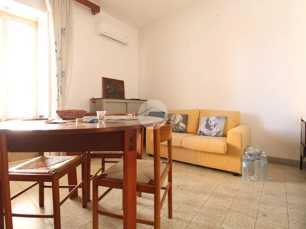 Söögituba - Three-Bedroom Flat with Veranda in Trapani