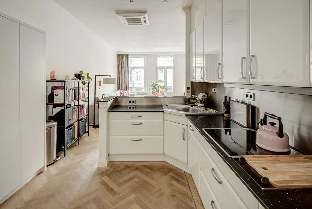 Cuisine - High-End Apartment with Terrace in Amsterdam Oud-Zuid