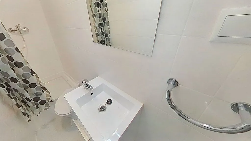 Vannitoad - 2-Bedroom Apartment with Metro Access in La Florida