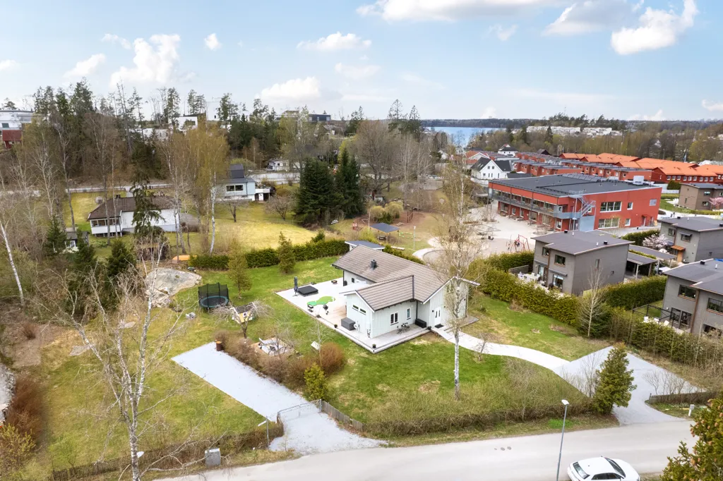 Vue aérienne - Modern Villa with Garden in Gudö