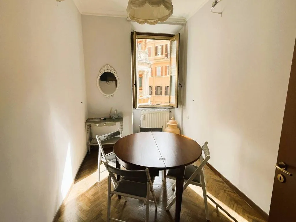 Söögituba - Luxury Flat with Balcony in Rome's Monti