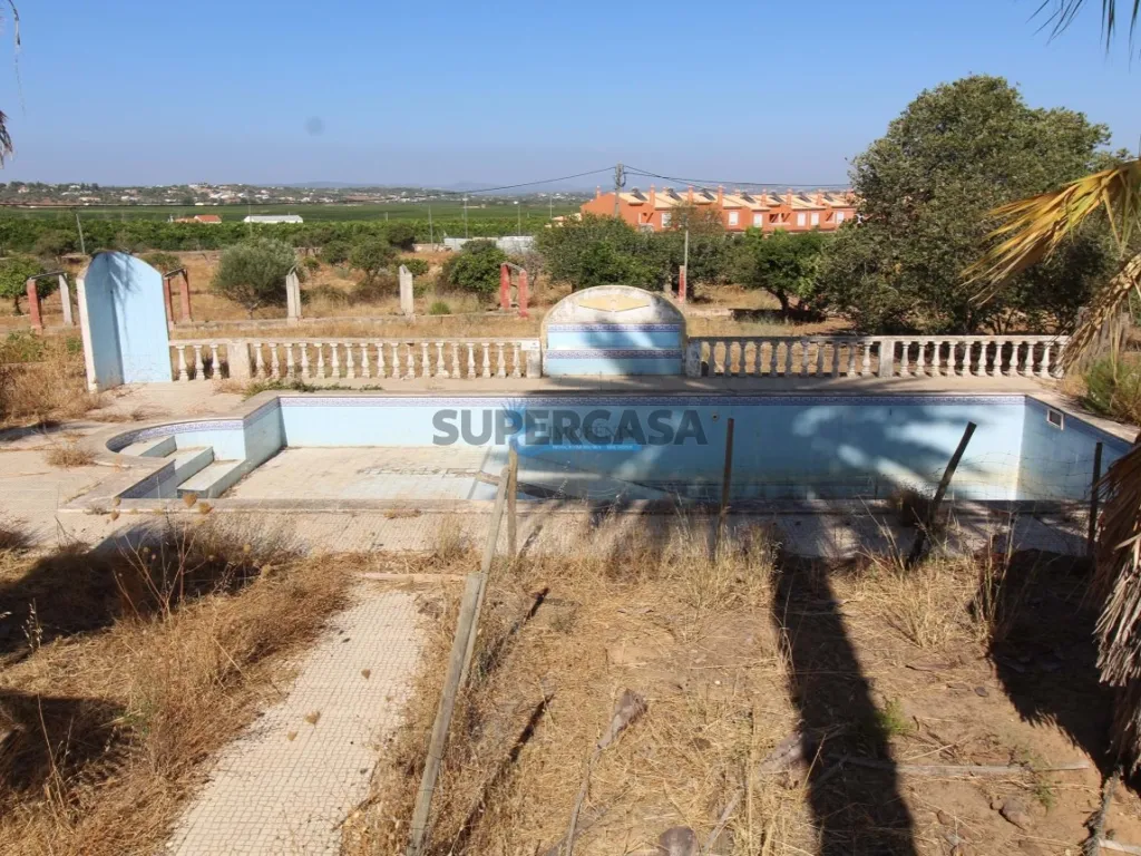 Bassein - Algarvian Villa with Golf Course Proximity in Silves