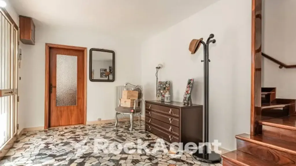 Hallway - Detached Villa with Garden in Abano Terme