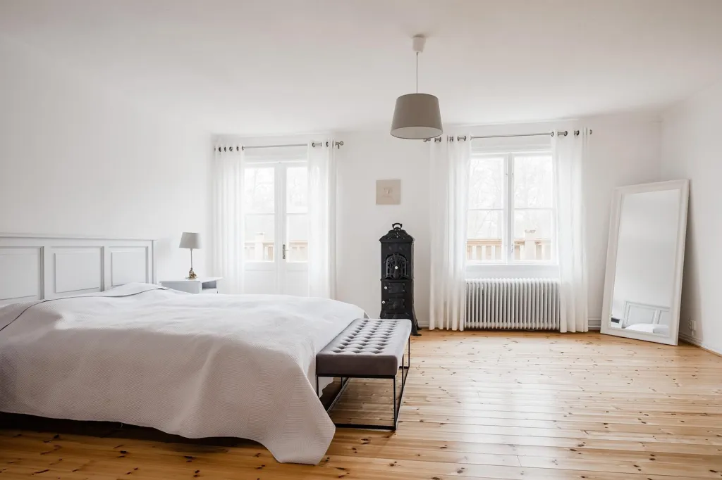 Magamistoad - Renovated Rectory with Lake View in Ransberg