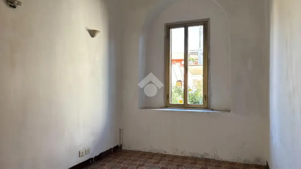 Pièces - Ground Floor Apartment with Garden in Cave