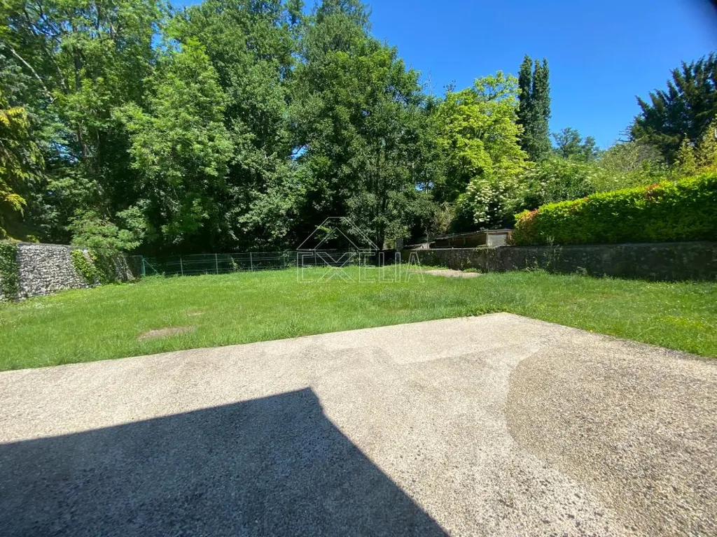 Jardin - Maison de Village avec Jardin à Rosay