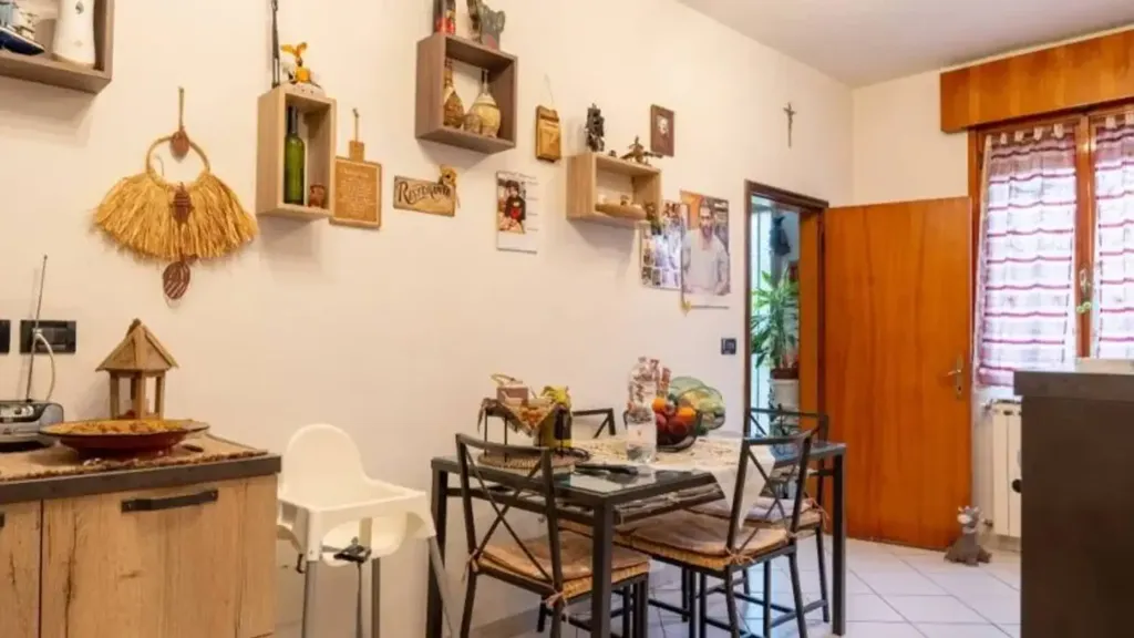 Salle à manger - Bifamiliar Villa with Garden in Massa Finalese