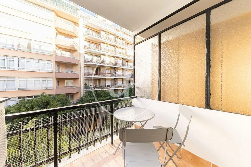 Balcon - Apartment with Balcony in Ponent