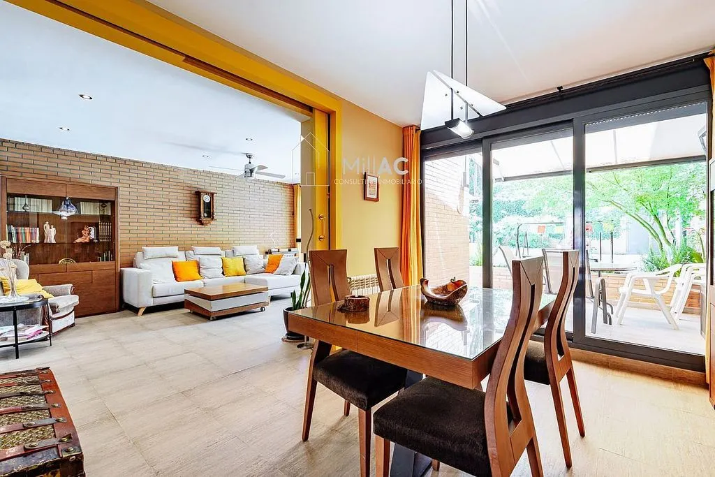 Söögituba - Architectural Chalet with Pool in Peñagrande