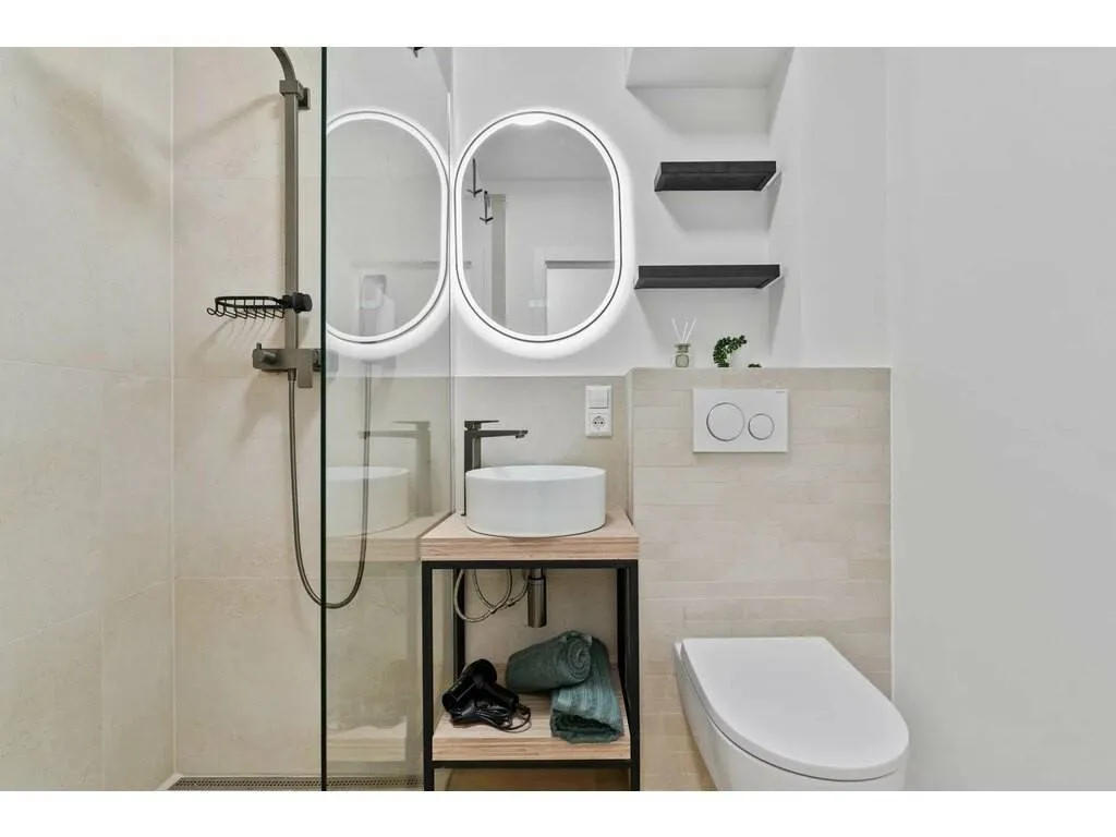 Vannitoad - Studio with Terrace in Belair, Luxembourg