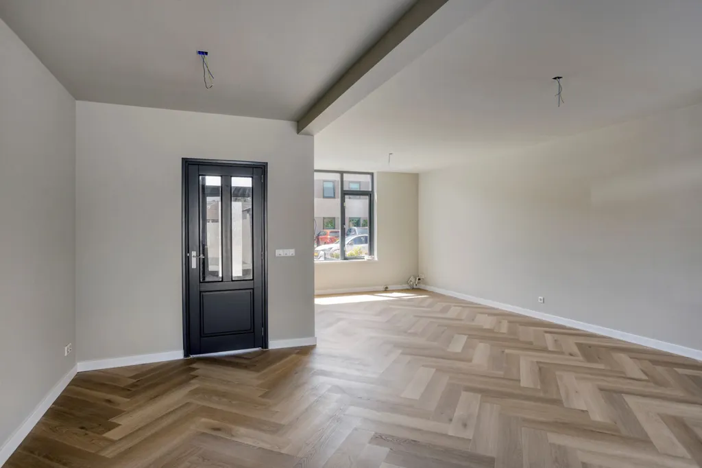 Toad - Modernised Semi-detached House in Weurt