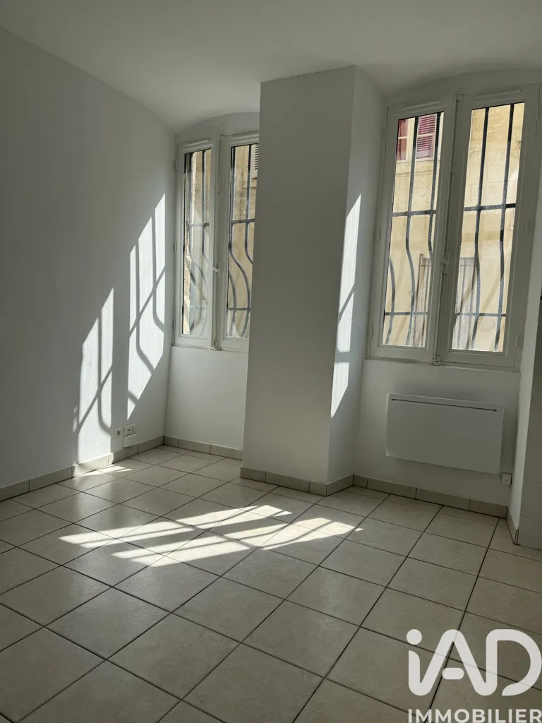 Toad - T1 Apartment in Popular Area, Avignon