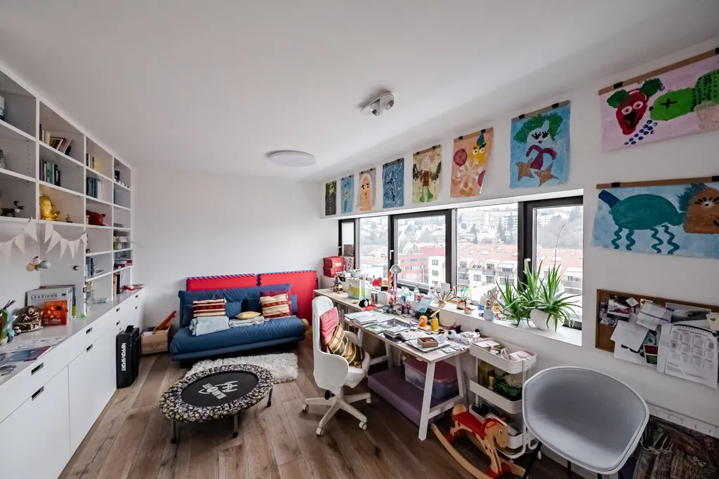 Rooms - 6-bedroom apartment in Prague