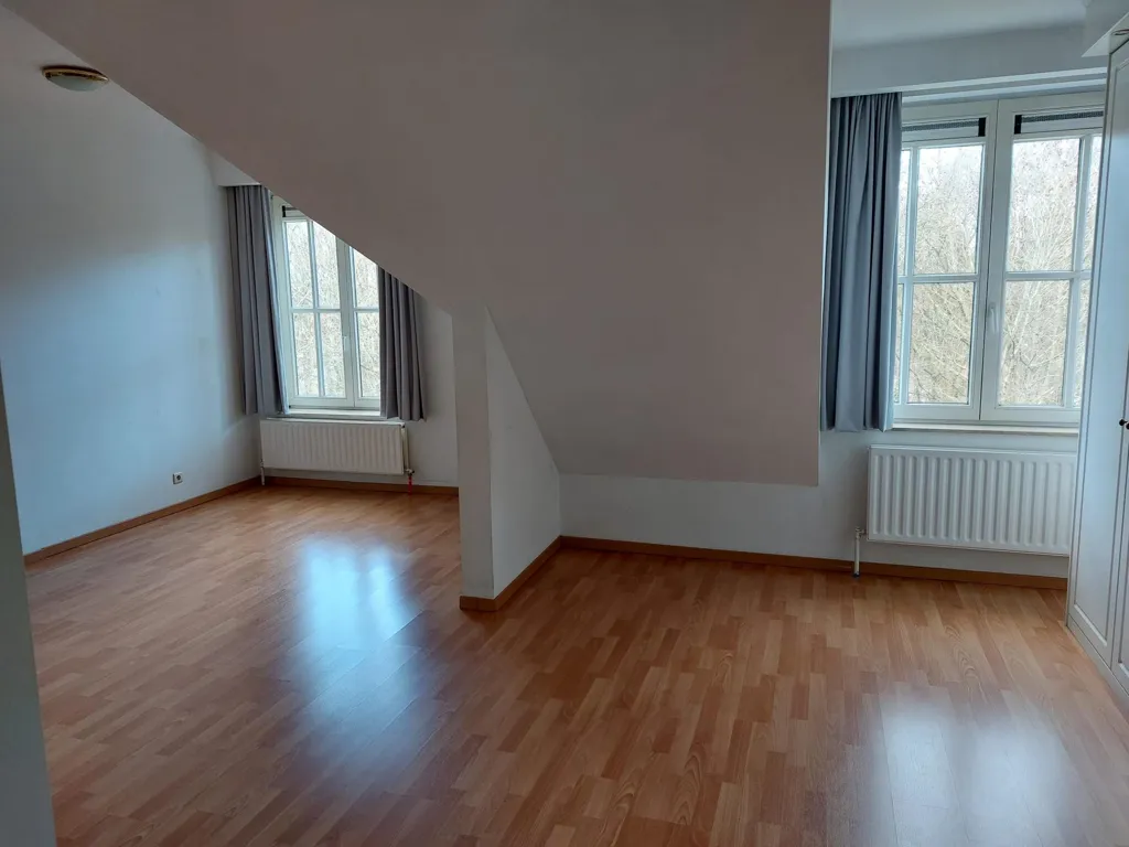 Pièces - Duplex avec Terrasse et Vue sur le Vert à Brasschaat