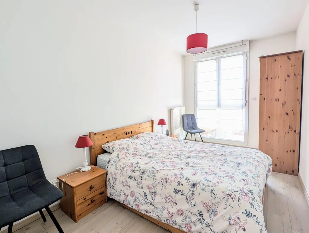Chambres - Duplex avec Terrasse 42m² à Saint-Étienne Bellevue