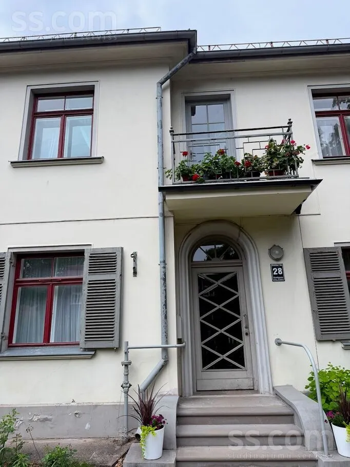 Välivaade - Historic Flat with Balcony in Āgenskalns, Riga
