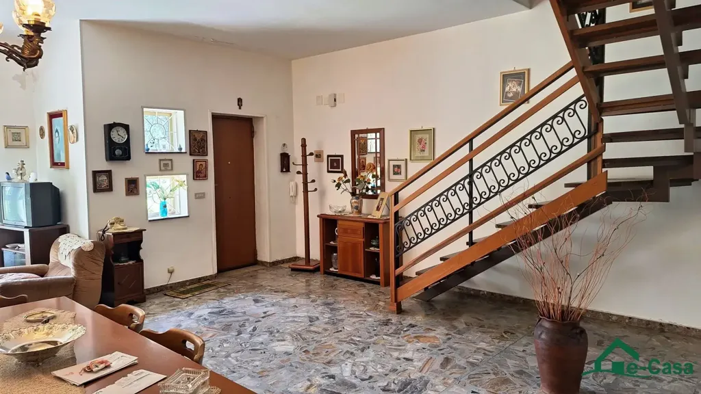 Toad - Villa with Private Garden in Messina