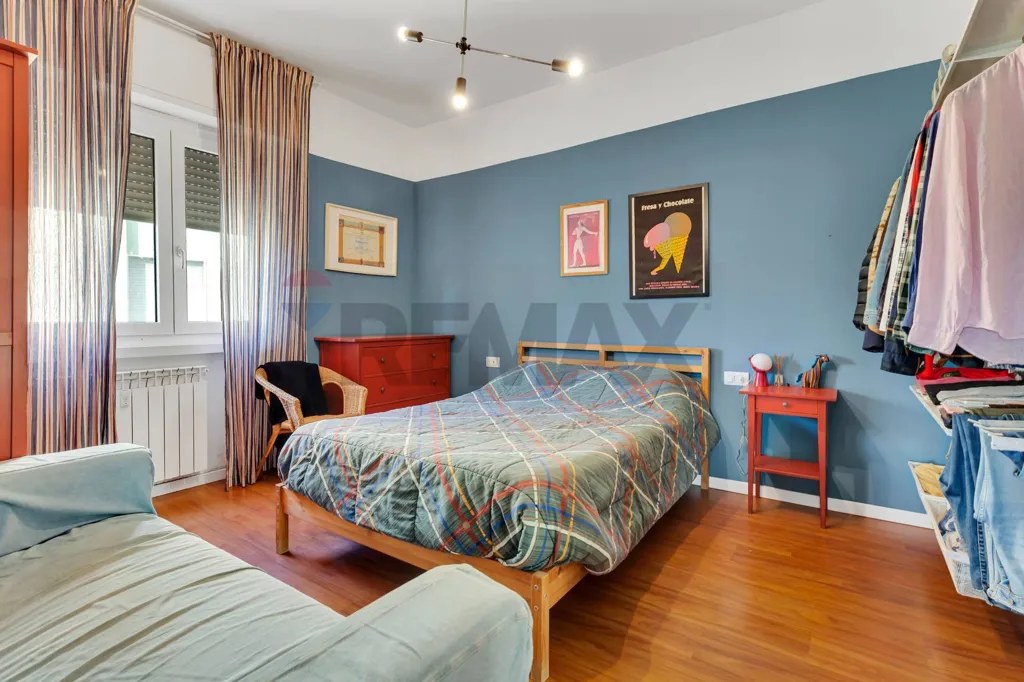 Chambres - Rear-Facing Flat with Balcony in Milan