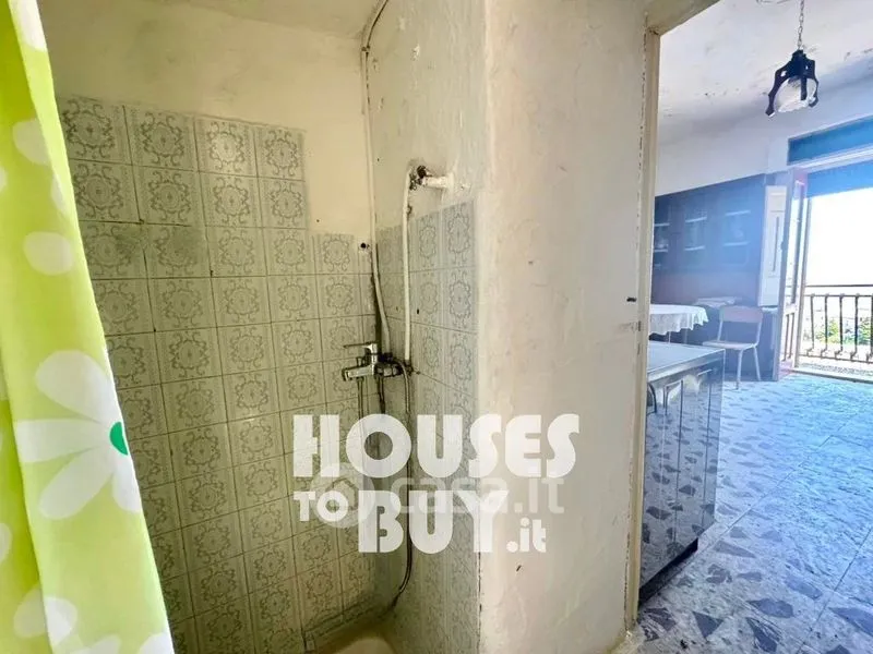 Vannitoad - Apartment with Panoramic Terrace in Carfizzi