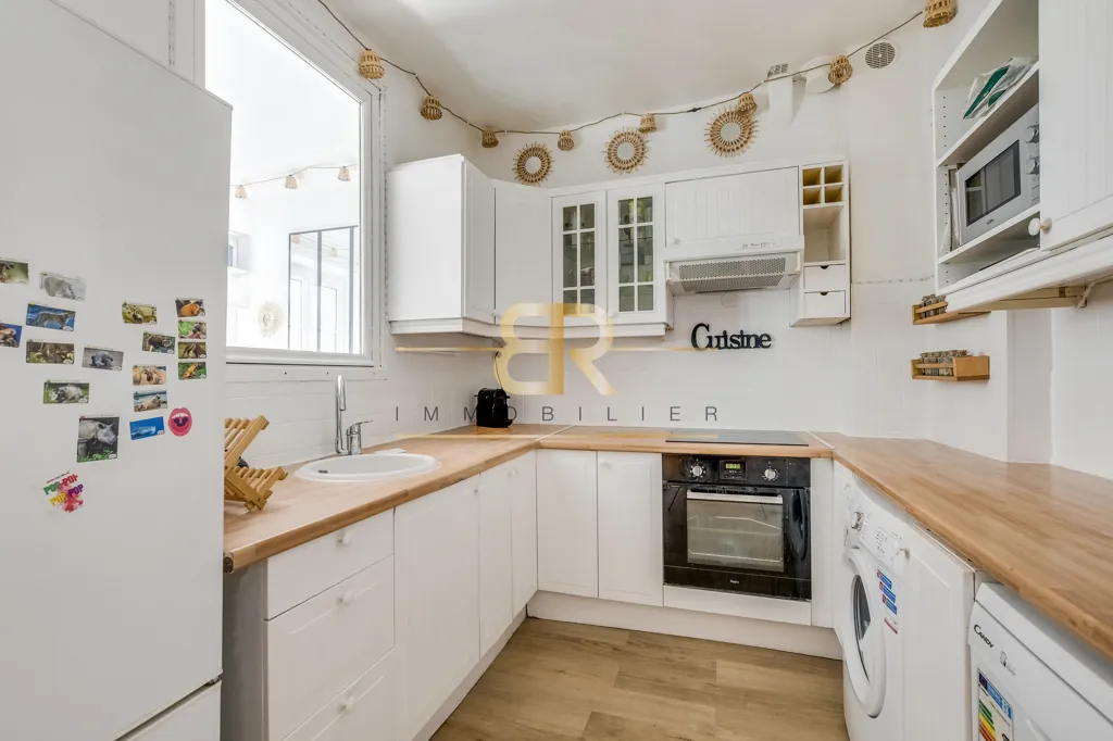 Köök - Haussmannian Flat with Charm in Saint-Georges