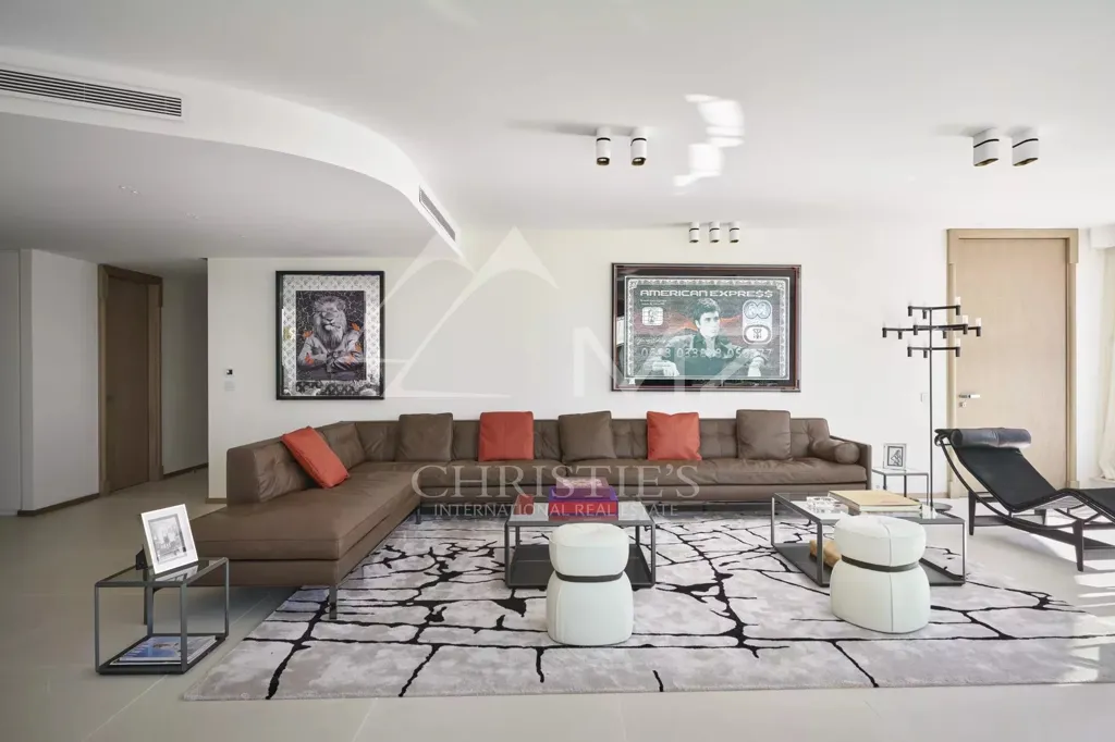 Living Room - 3-Bedroom Apartment with Concierge on Croisette, Cannes