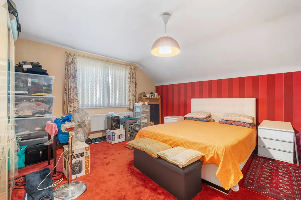 Chambres - Villa à Rénover dans un Quartier Calme à Sterrebeek