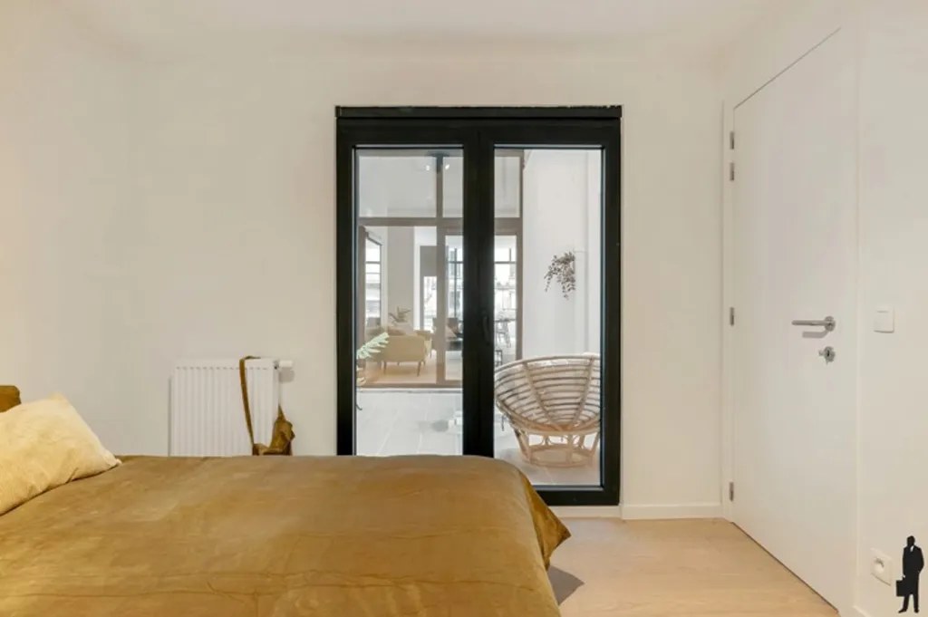 Magamistoad - Renovated Duplex with Terrace in Antwerp