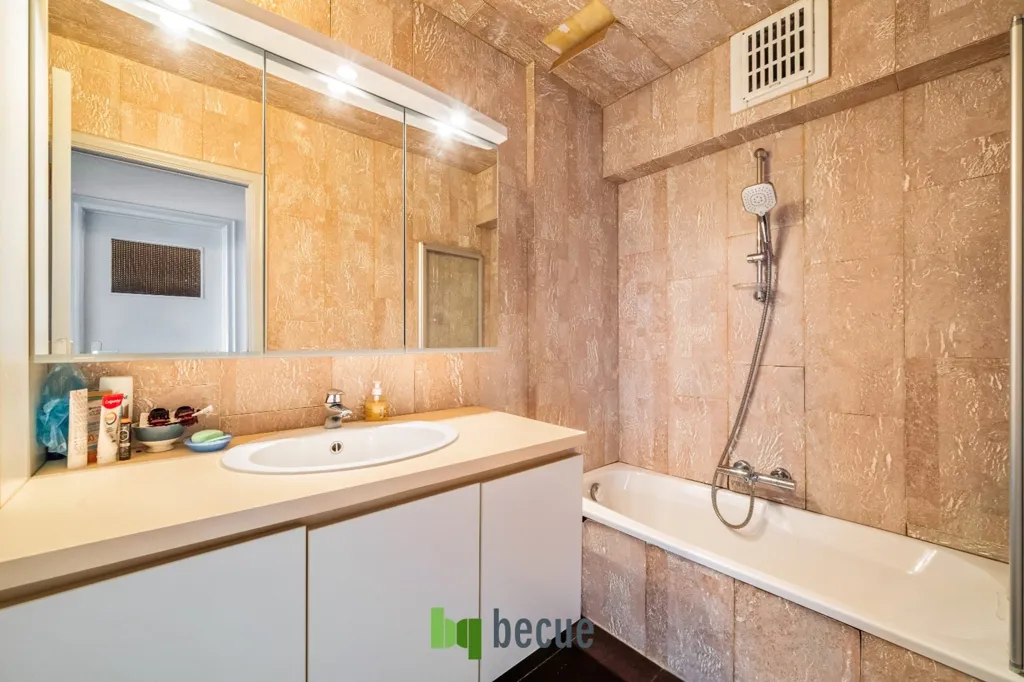 Bagni - Apartment with Sea View Terrace in Residence Mon