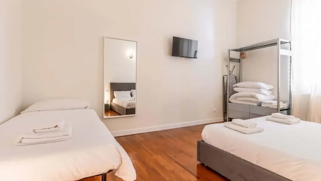 Bedrooms - Fully Furnished Studio in Milan