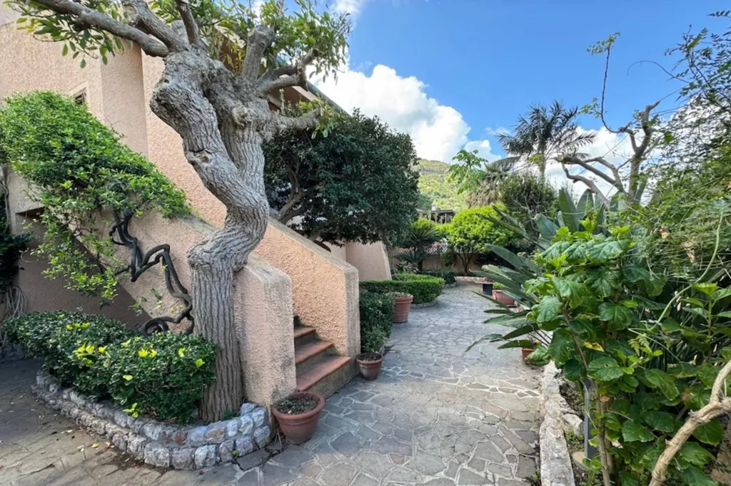 Jardin - Villa with Sea Access in Scilla, Calabria