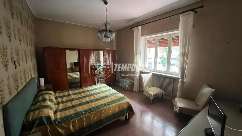 Chambres - 5-Bedroom Apartment with Lift in Naples