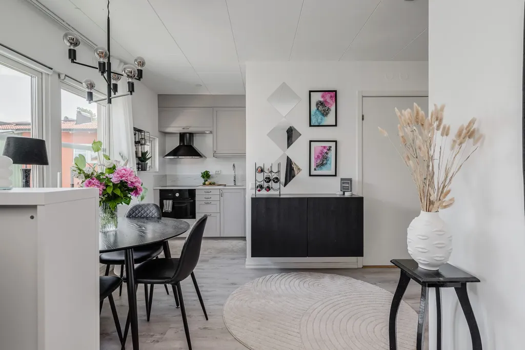 Dining Room - Apartment with Garden View in Stockholm