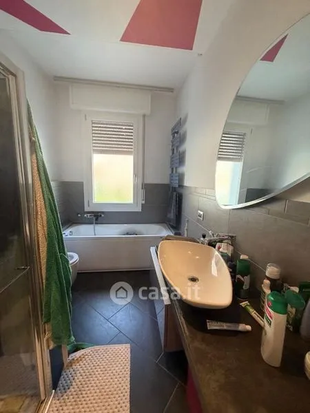 Bagni - Modernised Apartment with Garage in Modena