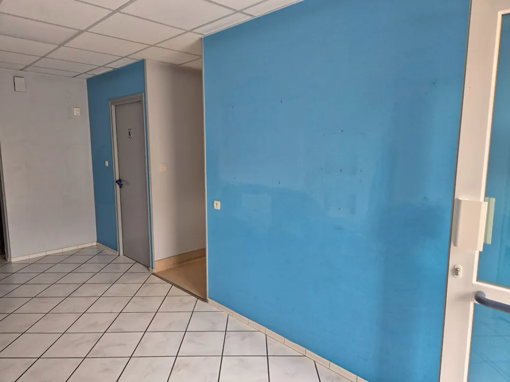 Hallway - Detached House with Covered Pool near Vesoul