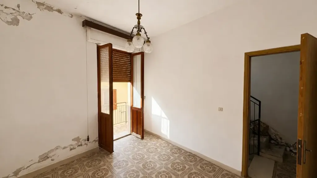 Pièces - Independent House with Panoramic Terrace in Siniscola
