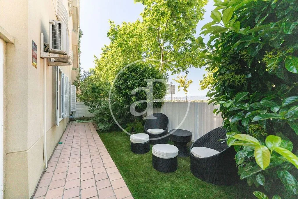 Aed - Ground Floor Flat with Terrace in El Coll d'en Rabassa