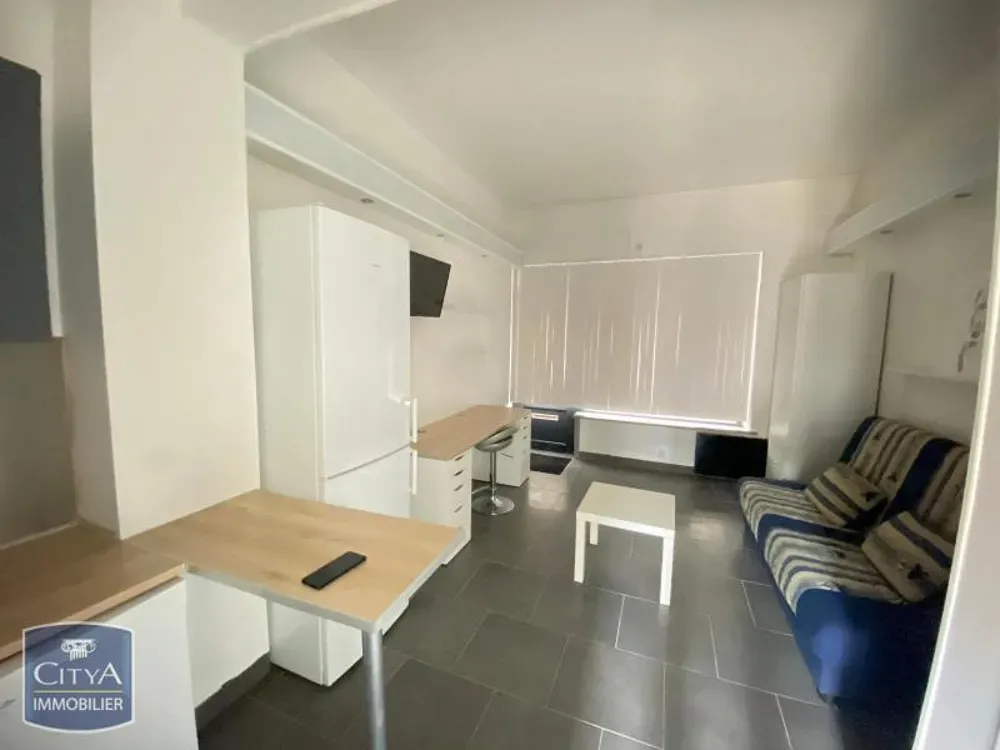 Cuisine - Appartement Meublé avec Terrasse à Charleville-Mézières